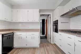 10900 S Rutherford Ave, Worth, IL 60482 - Photo 9