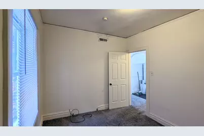 825 W Jefferson Street #2, Joliet, IL 60435 - Photo 5