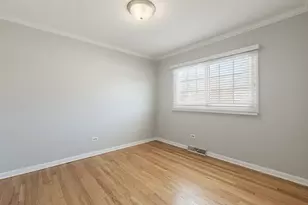 28 E 55th St, Hinsdale, IL 60521 - Photo 11