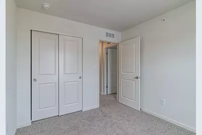 2111 Yellowstone Boulevard #2111, Mundelein, IL 60060 - Photo 17