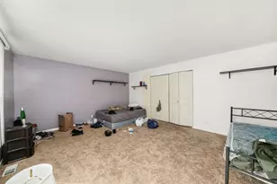 304 Sutherland Ln, Bloomingdale, IL 60108 - Photo 7
