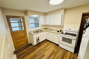 1009 Victoria St, Antioch, IL 60002 - Photo 5