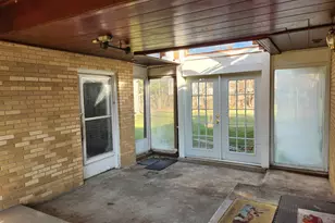 9225 N 2nd St, Machesney Park, IL 61115 - Photo 21