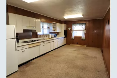 9225 N 2nd Street, Machesney Park, IL 61115 - Photo 11