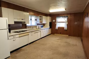 9225 N 2nd St, Machesney Park, IL 61115 - Photo 11