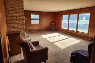 9225 N 2nd St, Machesney Park, IL 61115 - Photo 9