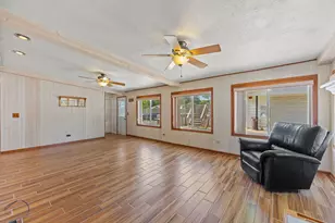 616 S Ahrens Ave, Lombard, IL 60148 - Photo 9