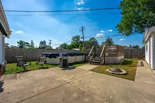 616 S Ahrens Ave, Lombard, IL 60148 - Photo 23