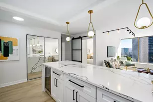 5455 N Sheridan Rd, Chicago, IL 60640 - Photo 11