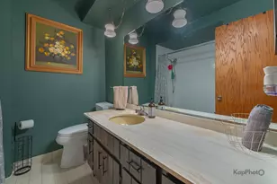 5810 W 97th St, Oak Lawn, IL 60453 - Photo 7