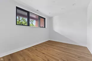 2354 N Washtenaw Ave, Chicago, IL 60647 - Photo 11