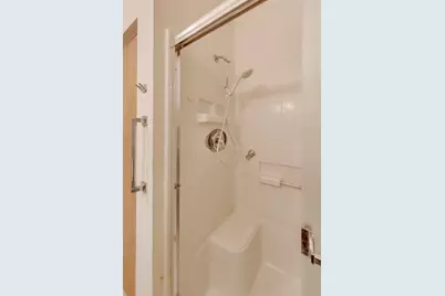 605 Barrington Avenue #140, East Dundee, IL 60118 - Photo 11