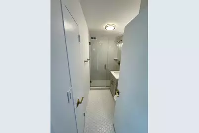 2970 N Lake Shore Drive #18D, Chicago, IL 60657 - Photo 11
