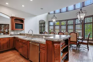 [Address not provided], Oak Brook, IL 60523 - Photo 11