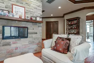 [Address not provided], Oak Brook, IL 60523 - Photo 27