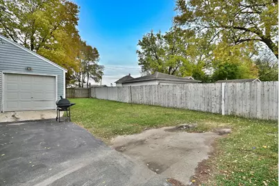 528 Woodlawn Avenue, Aurora, IL 60506 - Photo 29