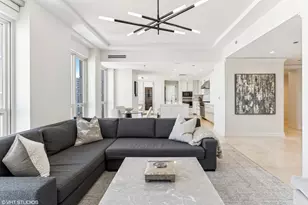 11 E Walton St, Chicago, IL 60611 - Photo 19