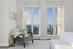 11 E Walton St, Chicago, IL 60611 - Photo 25