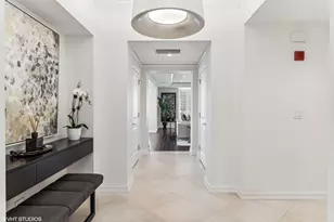 11 E Walton St, Chicago, IL 60611 - Photo 3