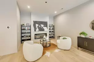 613 N Ogden Ave, Chicago, IL 60642 - Photo 11