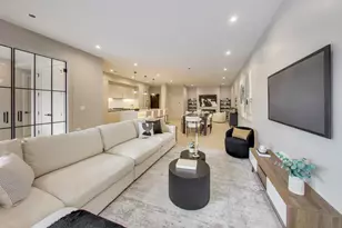 613 N Ogden Ave, Chicago, IL 60642 - Photo 3