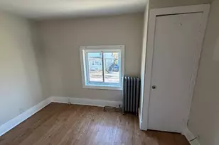 321 S Martin Luther King Jr Ave, Waukegan, IL 60085 - Photo 5