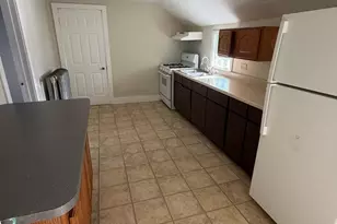 321 S Martin Luther King Jr Ave, Waukegan, IL 60085 - Photo 7