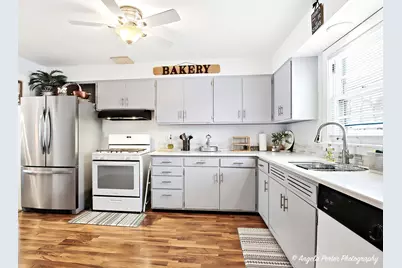 50 E Oak Street, Fox Lake, IL 60020 - Photo 5