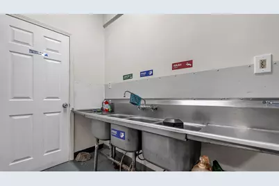 13257 S Baltimore Avenue, Chicago, IL 60633 - Photo 21