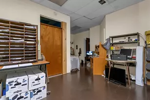 13257 S Baltimore Ave, Chicago, IL 60633 - Photo 17