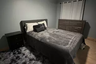 1687 Williamsburg Ct, Wheaton, IL 60189 - Photo 5
