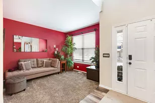 658 N Silver Leaf Ln, Round Lake, IL 60073 - Photo 3