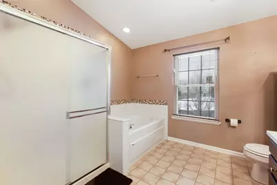 658 N Silver Leaf Lane, Round Lake, IL 60073 - Photo 17