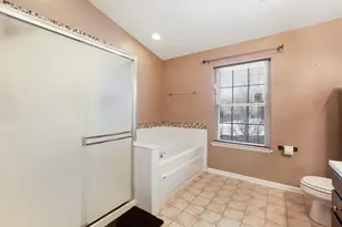 658 N Silver Leaf Ln, Round Lake, IL 60073 - Photo 17