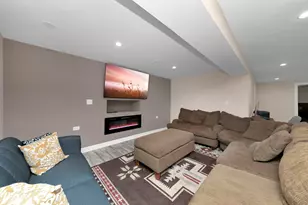 22131 Meadow Lake Pl, Richton Park, IL 60471 - Photo 31