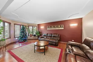 22131 Meadow Lake Pl, Richton Park, IL 60471 - Photo 5