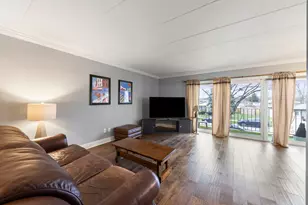 8704 Mobile Ave, Oak Lawn, IL 60453 - Photo 3