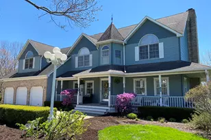 7N610 Cloverfield Cir, Saint Charles, IL 60175 - Photo 1