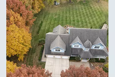 7N610 Cloverfield Circle, Saint Charles, IL 60175 - Photo 3
