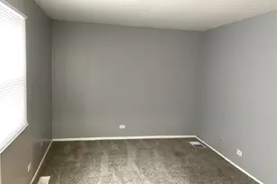 1387 S Glen Cir, Aurora, IL 60506 - Photo 7