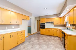 708 E Thompson St, Princeton, IL 61356 - Photo 15