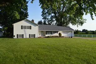 708 E Thompson St, Princeton, IL 61356 - Photo 3