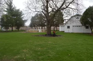 708 E Thompson St, Princeton, IL 61356 - Photo 27