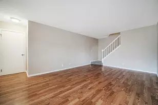 15 Tanwood Ct, Vernon Hills, IL 60061 - Photo 5