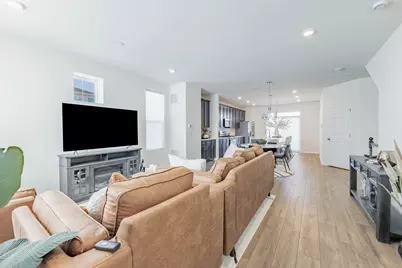 1050 E Oakton Street, Des Plaines, IL 60018 - Photo 15