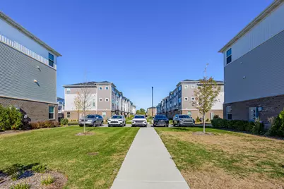 1050 E Oakton Street, Des Plaines, IL 60018 - Photo 31