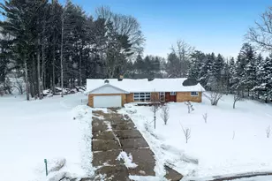 1849 N Weller Dr, Mount Morris, IL 61054 - Photo 11