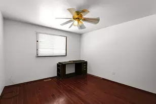 8424 Currant Ave, Tinley Park, IL 60487 - Photo 13