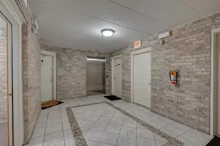 8650 Laporte Ave, Burbank, IL 60459 - Photo 5