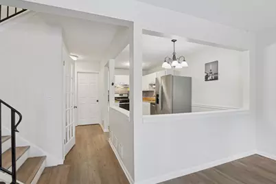 625 Breakers Point, Schaumburg, IL 60194 - Photo 5